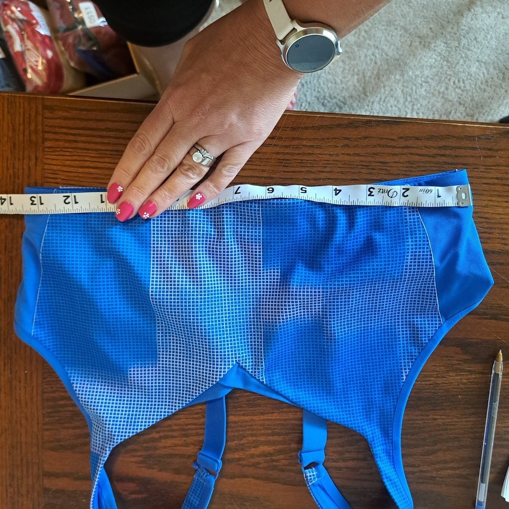 Brooks Blue Geometric Grid Adjustable High Impact Sports Bra Running Gym Womens